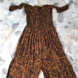 F21 Floral Jumpsuit✨